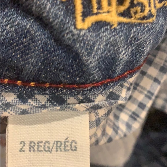 AE  sz 2 cropped distressed jeans - Picture 4 of 4